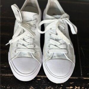 Classic White Lace-Up Sneakers‎